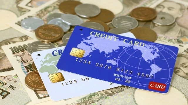 支払いは現金とクレジットカード、どっちが正解？